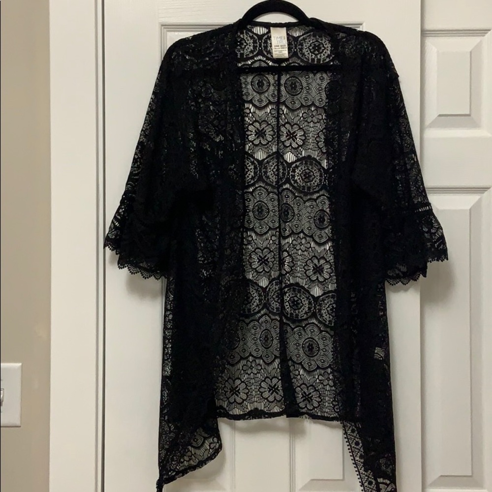 Black lace kimono